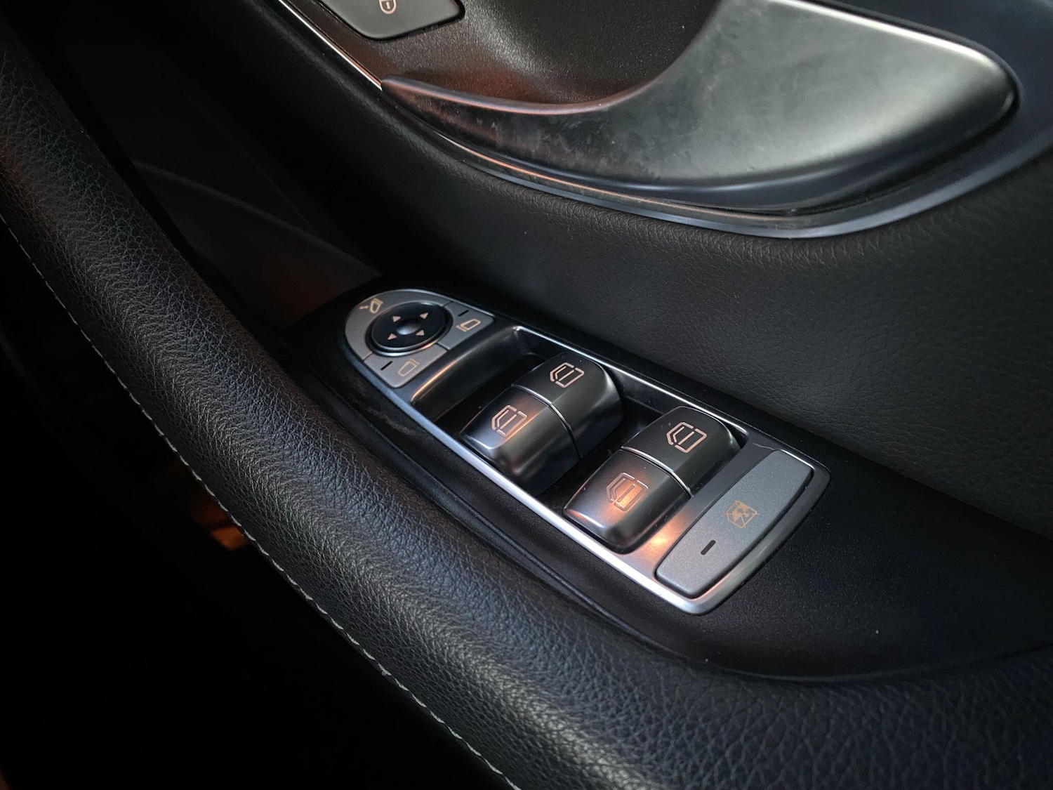 Used Mercedes-Benz E Class 2019 for sale - 77155499: Photo 31