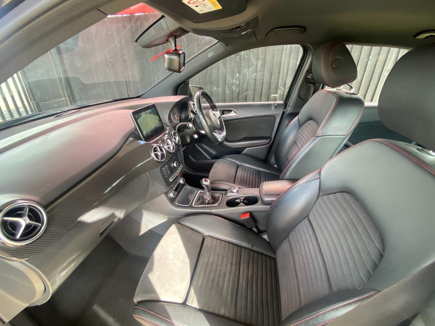 Used Mercedes-Benz B Class 2017 for sale - 76573326: Photo 11