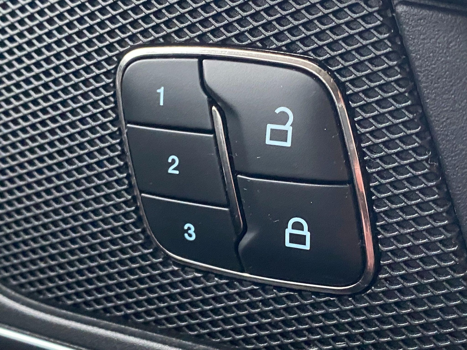 Used Ford S-Max 2016 for sale - 77049887: Photo 43