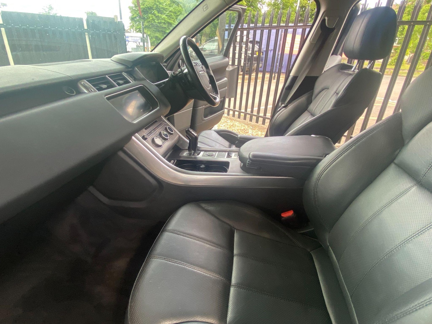 Used Land Rover Range Rover Sport 2017 for sale - 76360598: Photo 24
