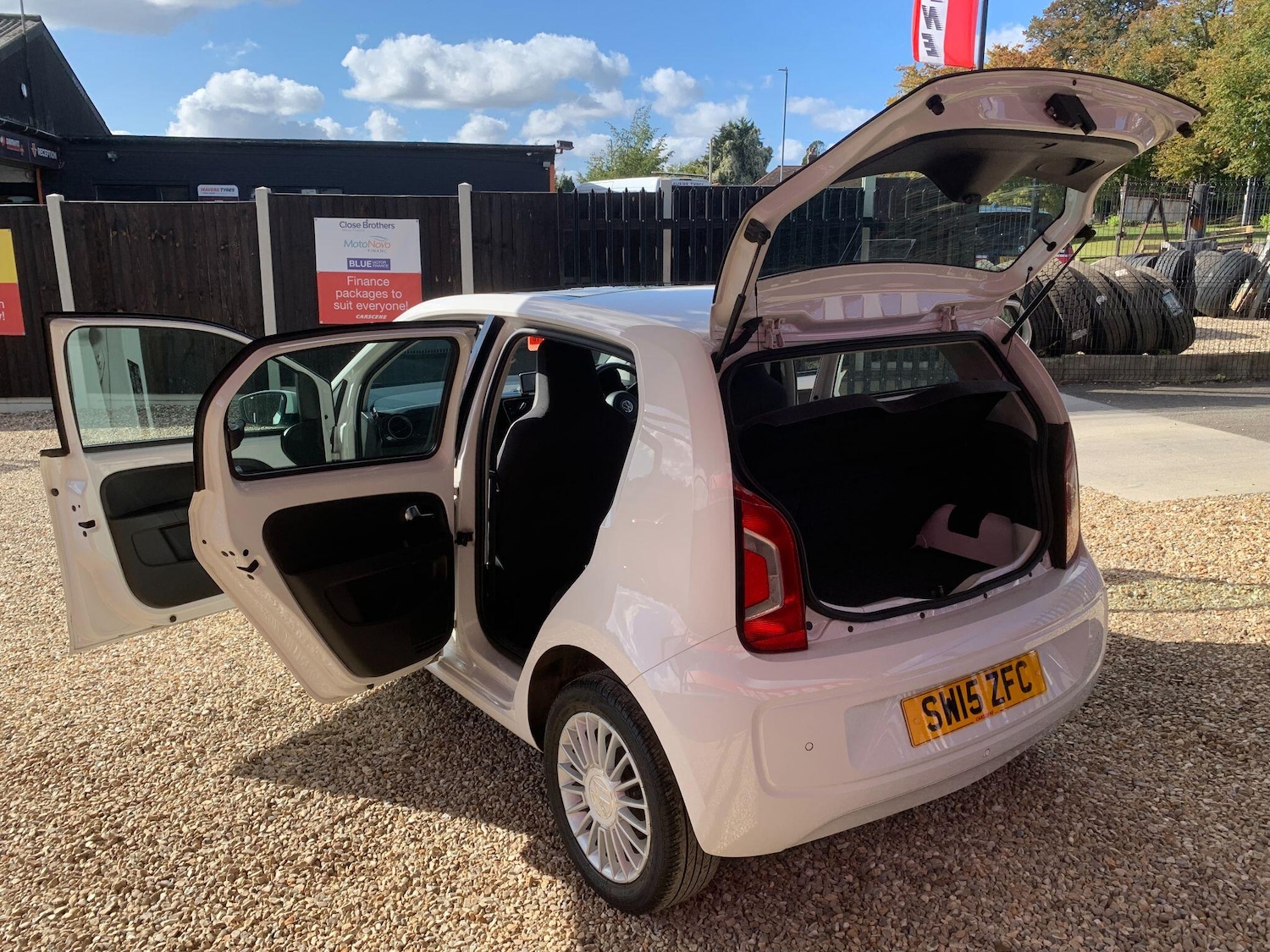 Used Volkswagen up! 2015 for sale - 76020994: Photo 14