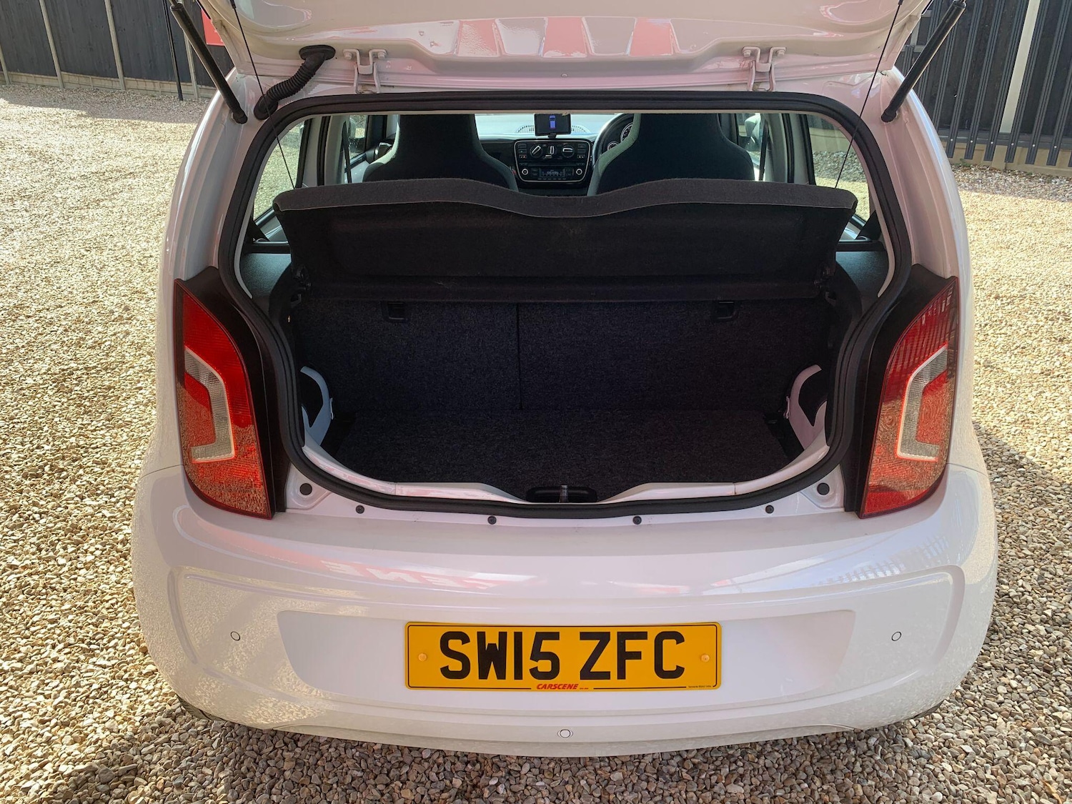 Used Volkswagen up! 2015 for sale - 76020994: Photo 15