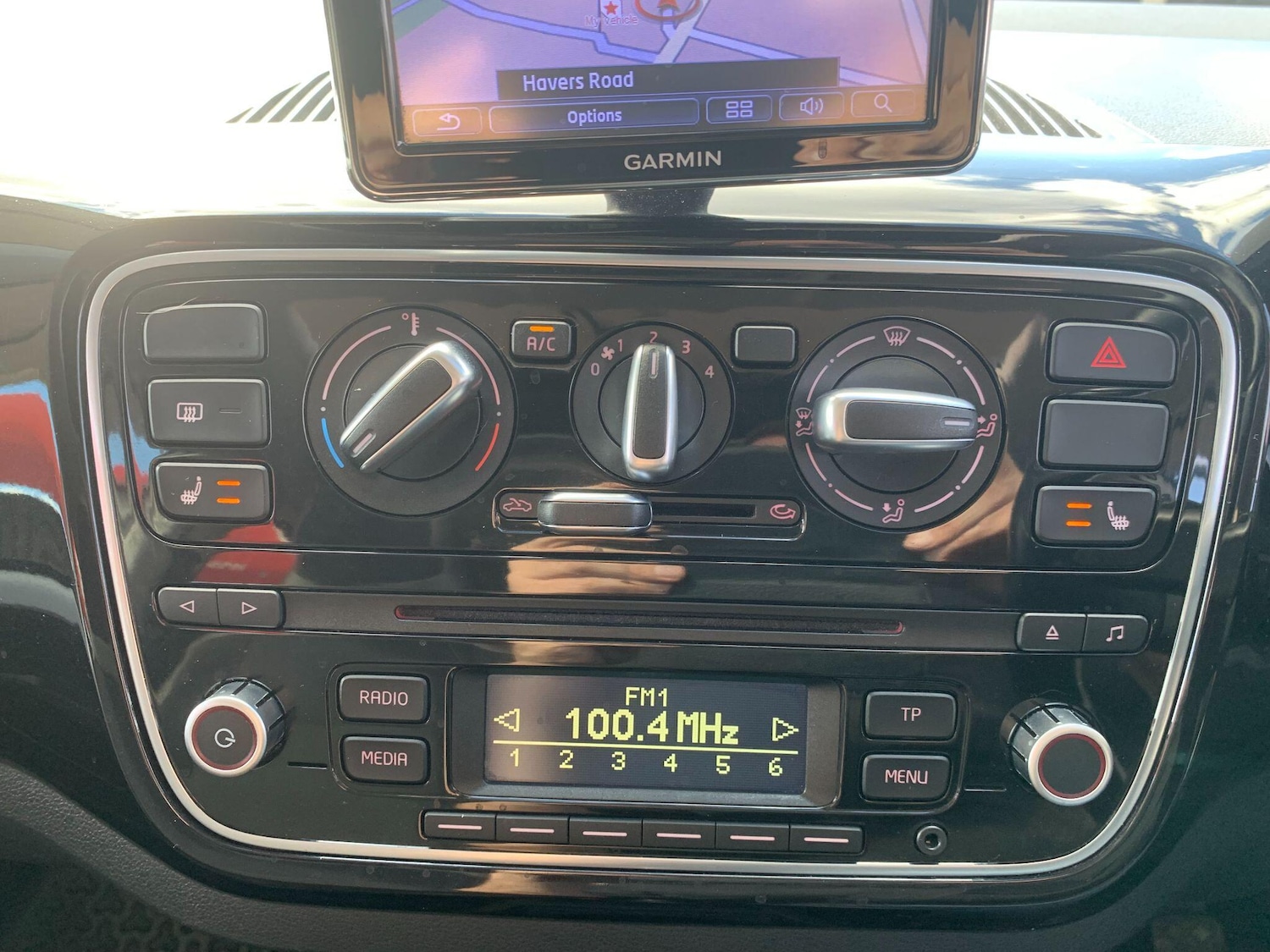 Used Volkswagen up! 2015 for sale - 76020994: Photo 21