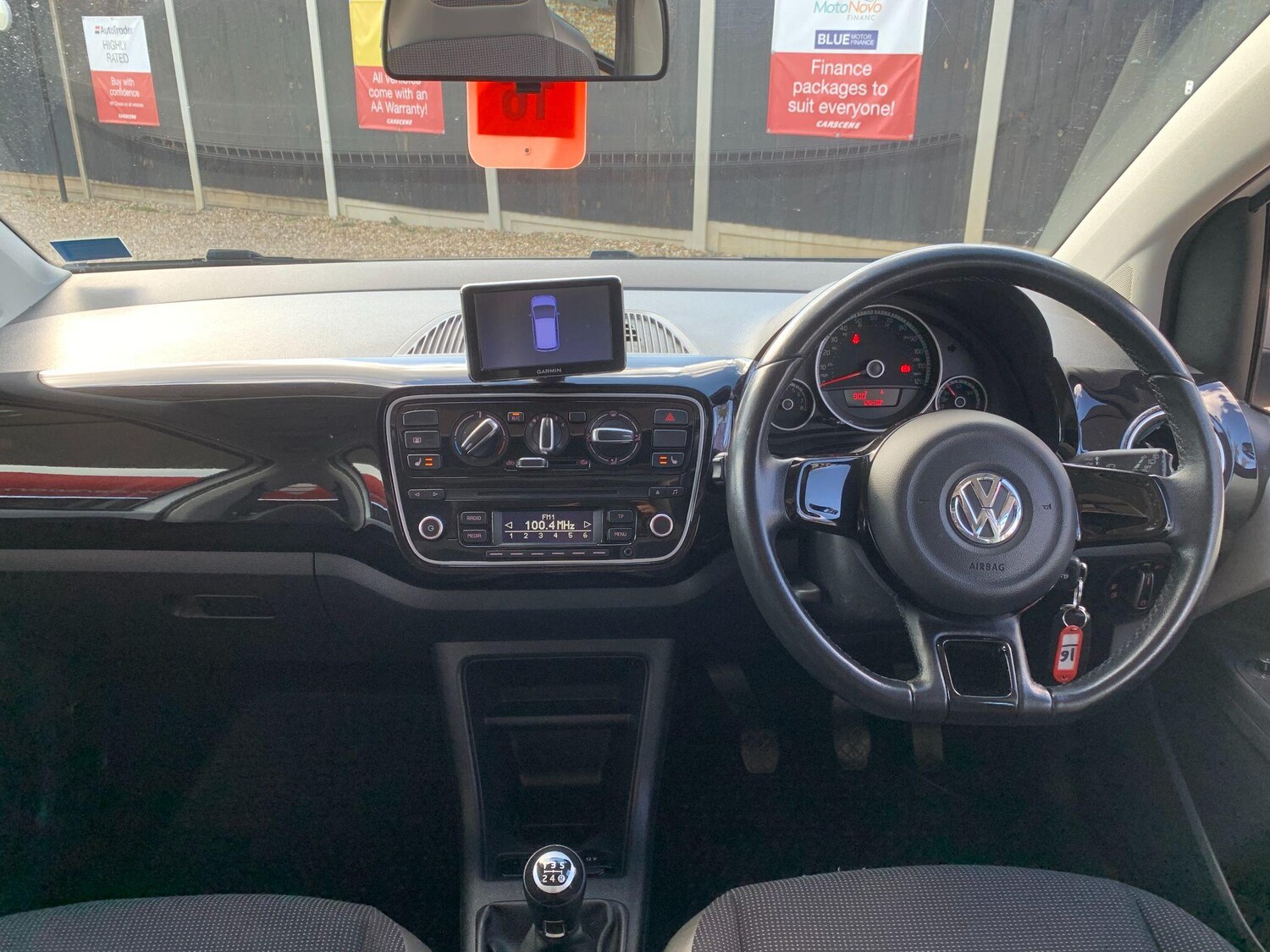 Used Volkswagen up! 2015 for sale - 76020994: Photo 30