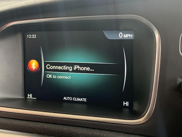 Used Volvo V40 2015 for sale - 76269768: Photo 37