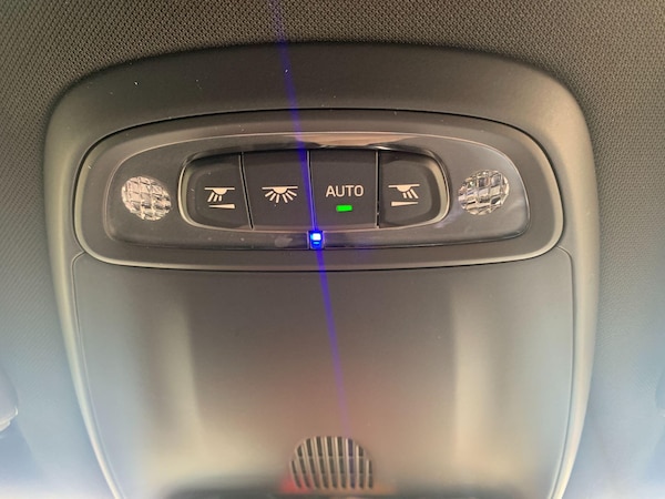 Used Volvo V40 2015 for sale - 76269768: Photo 44