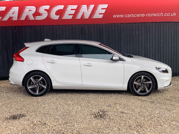 Used Volvo V40 2015 for sale - 76269768: Photo 6