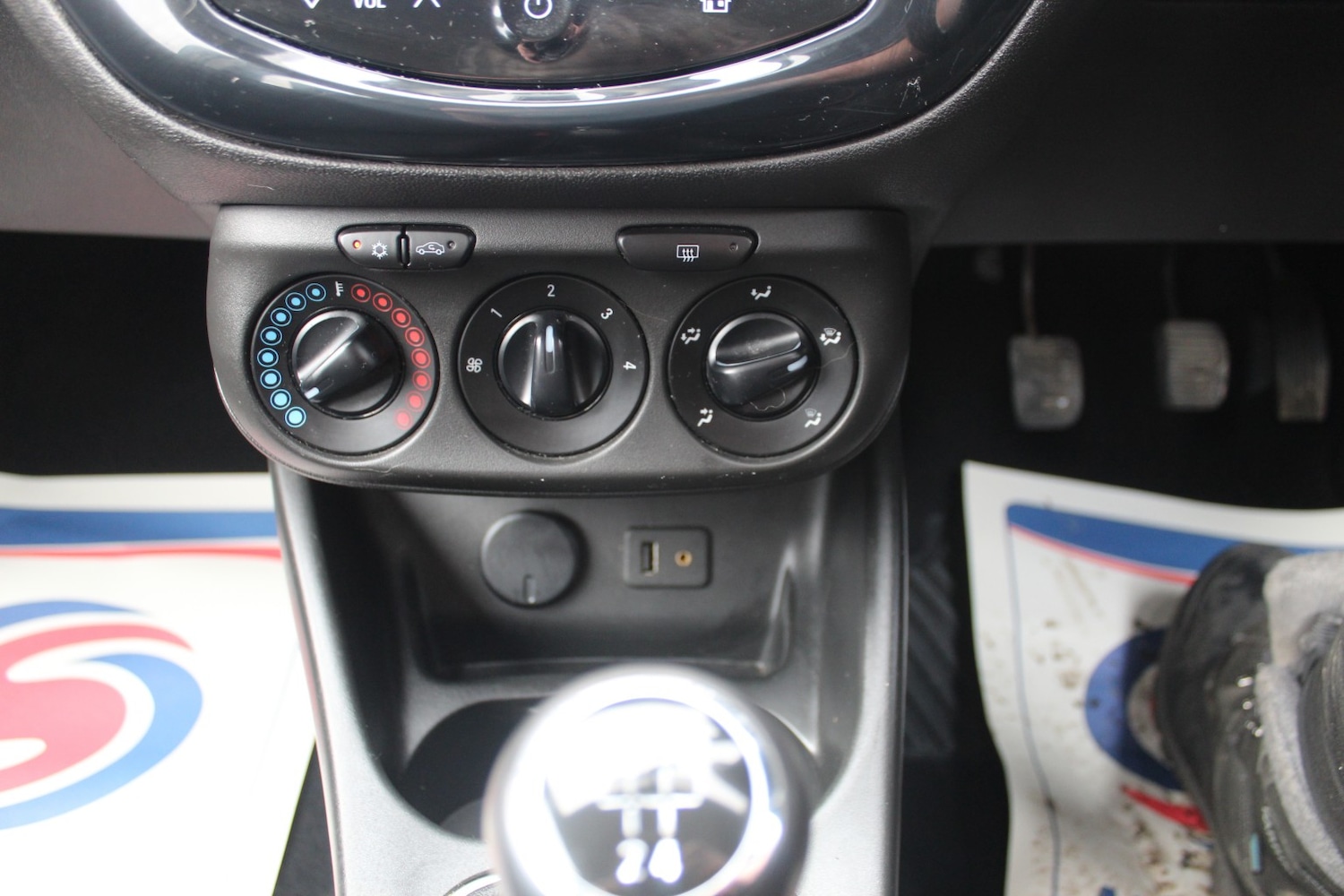 Used Vauxhall Corsa 2015 for sale - 77681739: Photo 15