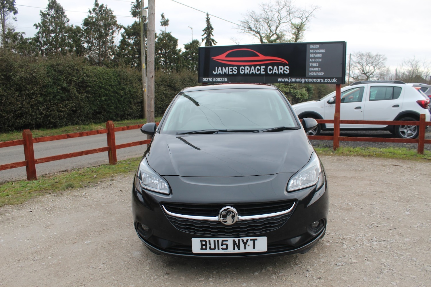 Used Vauxhall Corsa 2015 for sale - 77681739: Photo 2