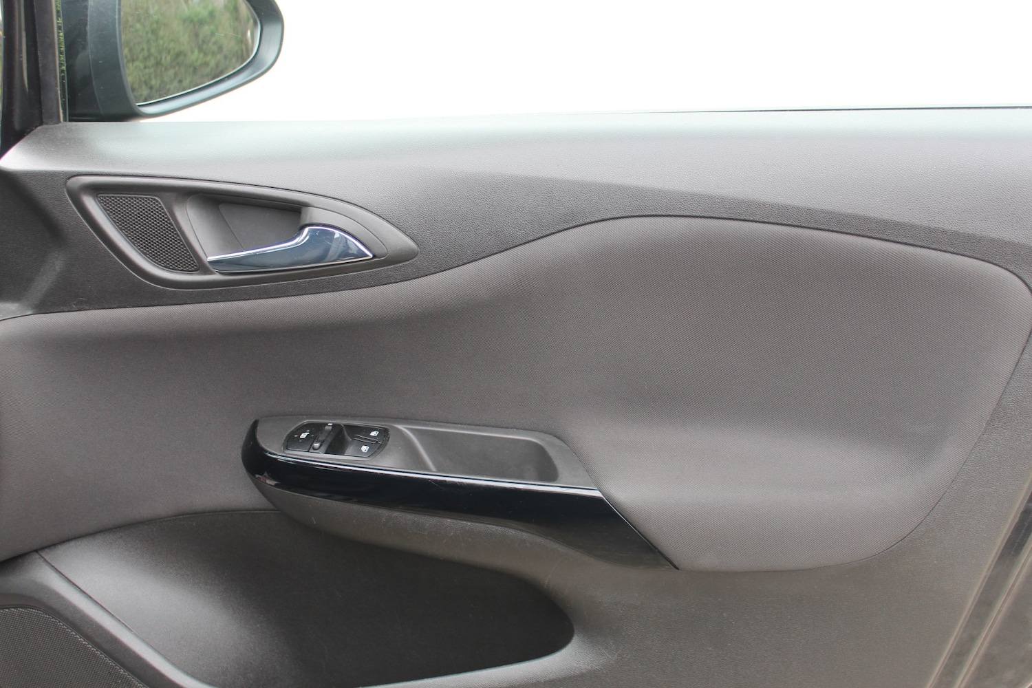 Used Vauxhall Corsa 2015 for sale - 77681739: Photo 23