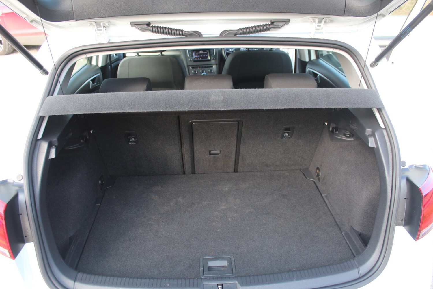 Used Volkswagen Golf 2013 for sale - 77766371: Photo 28