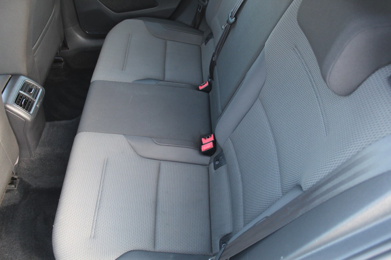 Used Volkswagen Golf 2013 for sale - 77766371: Photo 30