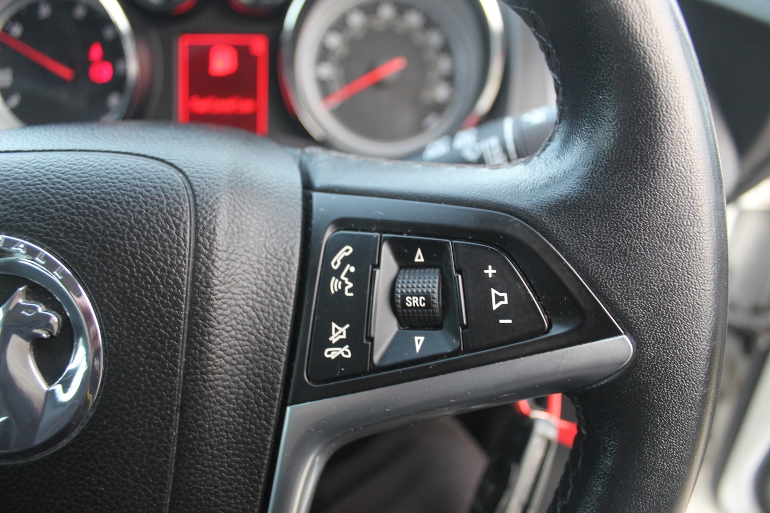 Used Vauxhall Astra 2015 for sale - 76799140: Photo 14