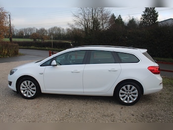 Used Vauxhall Astra 2015 for sale - 76799140: Photo
