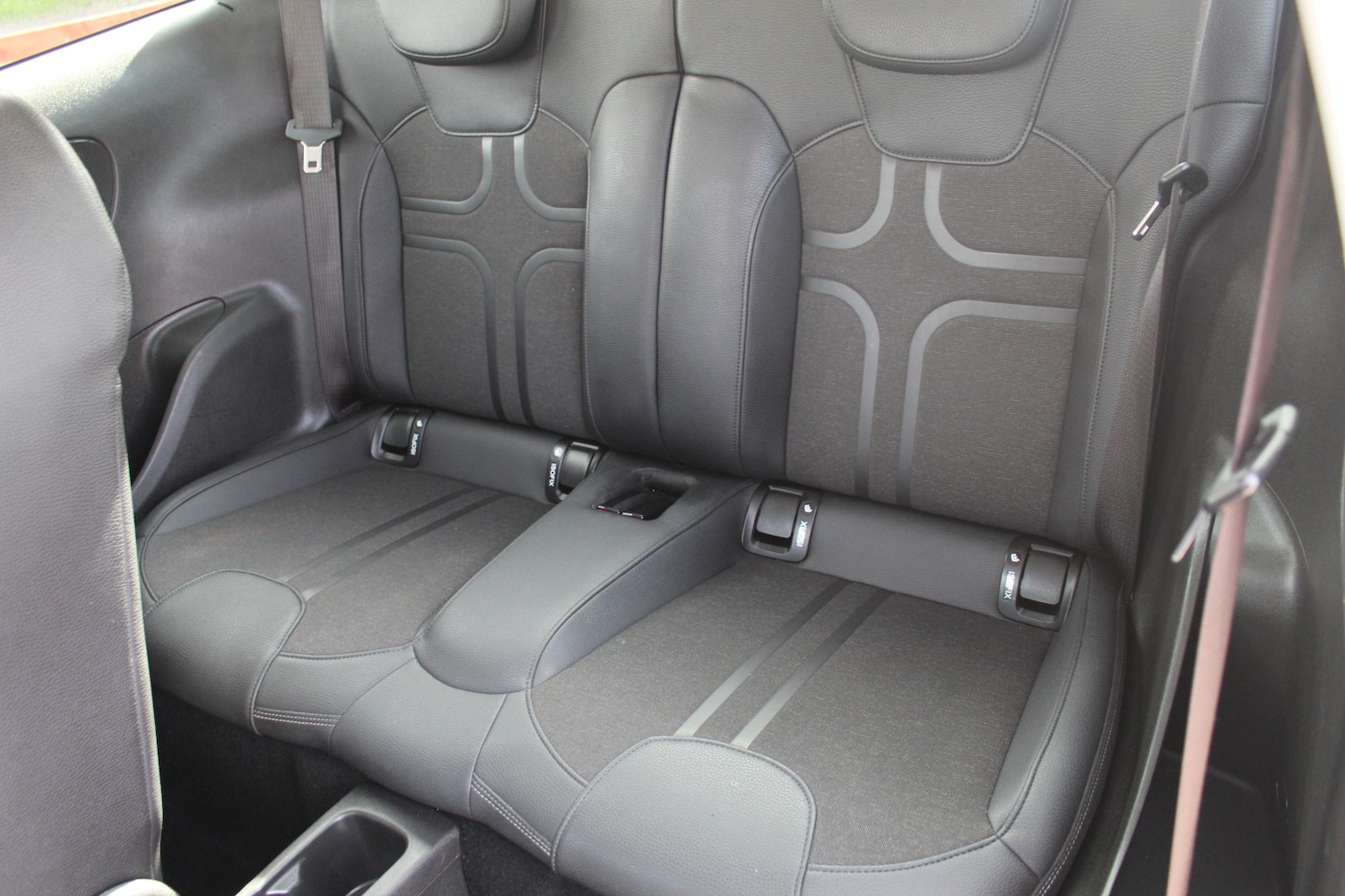 Used Vauxhall ADAM 2017 for sale - 78197933: Photo 31