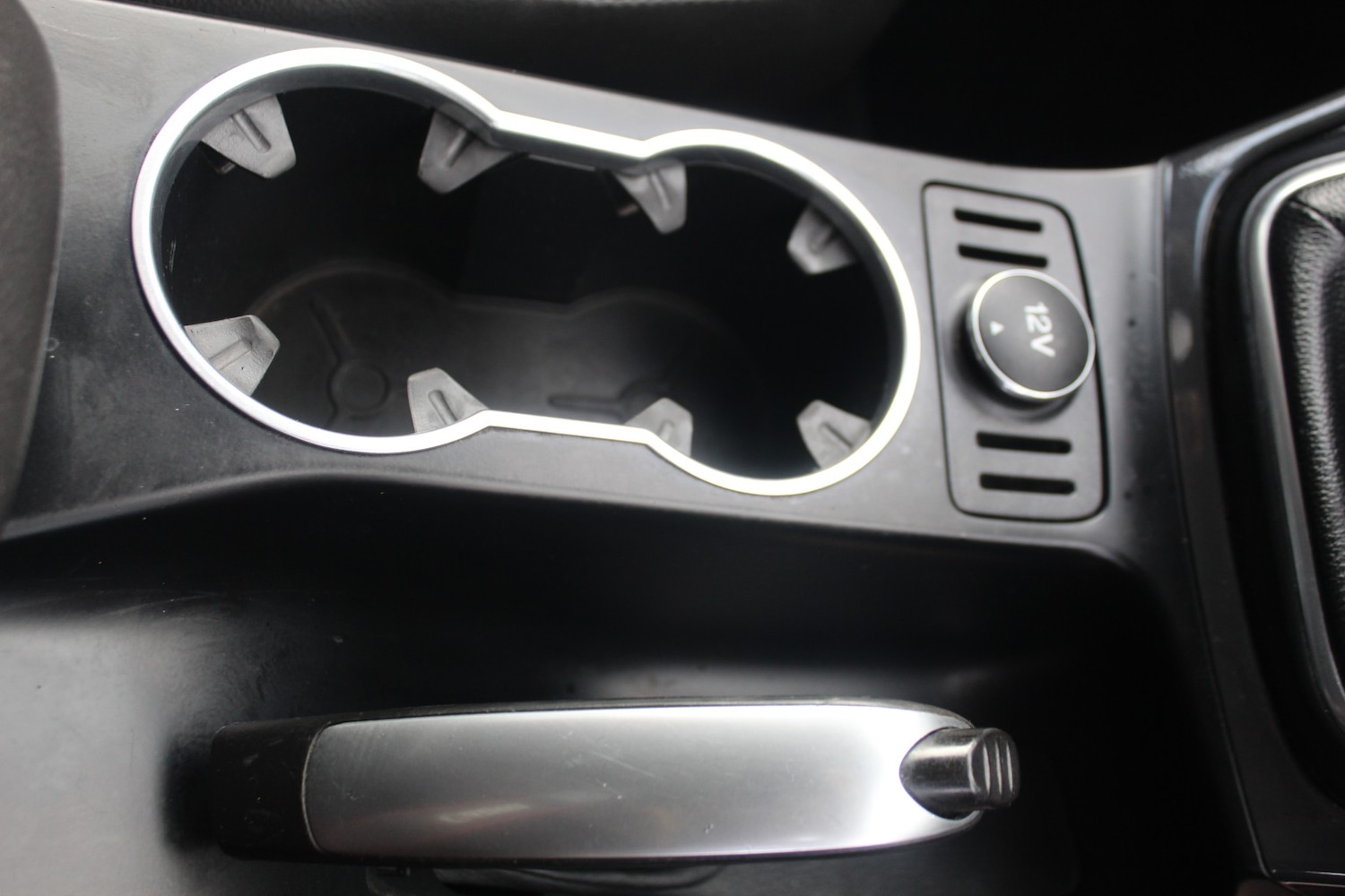 Used Ford Kuga 2015 for sale - 76605891: Photo 24