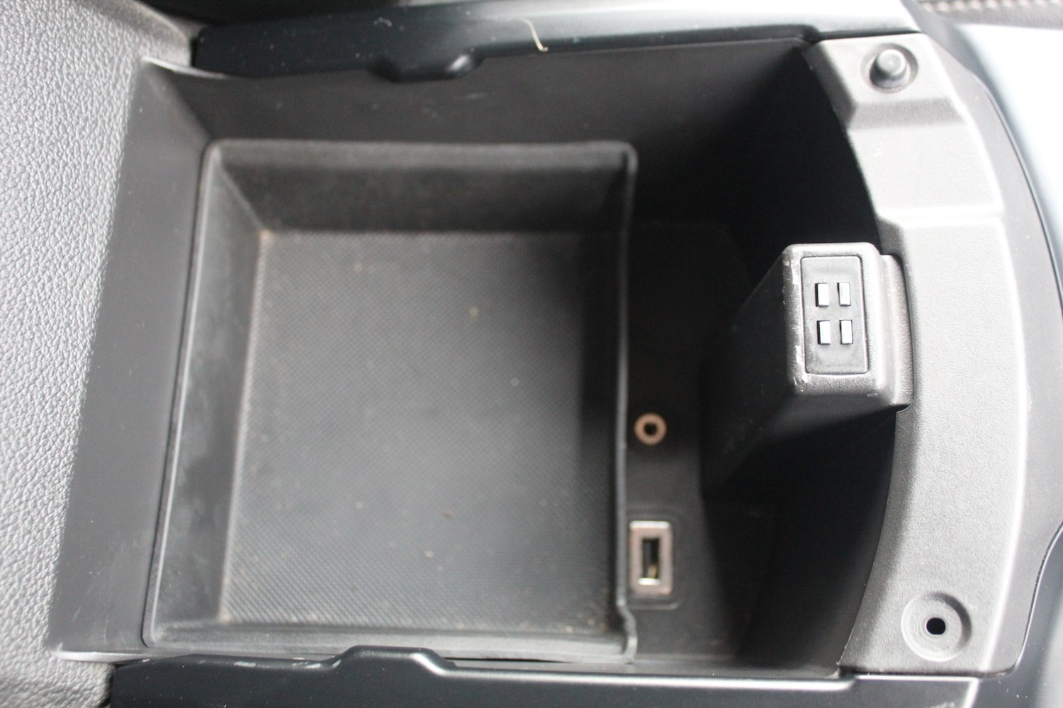 Used Ford Kuga 2015 for sale - 76605891: Photo 26