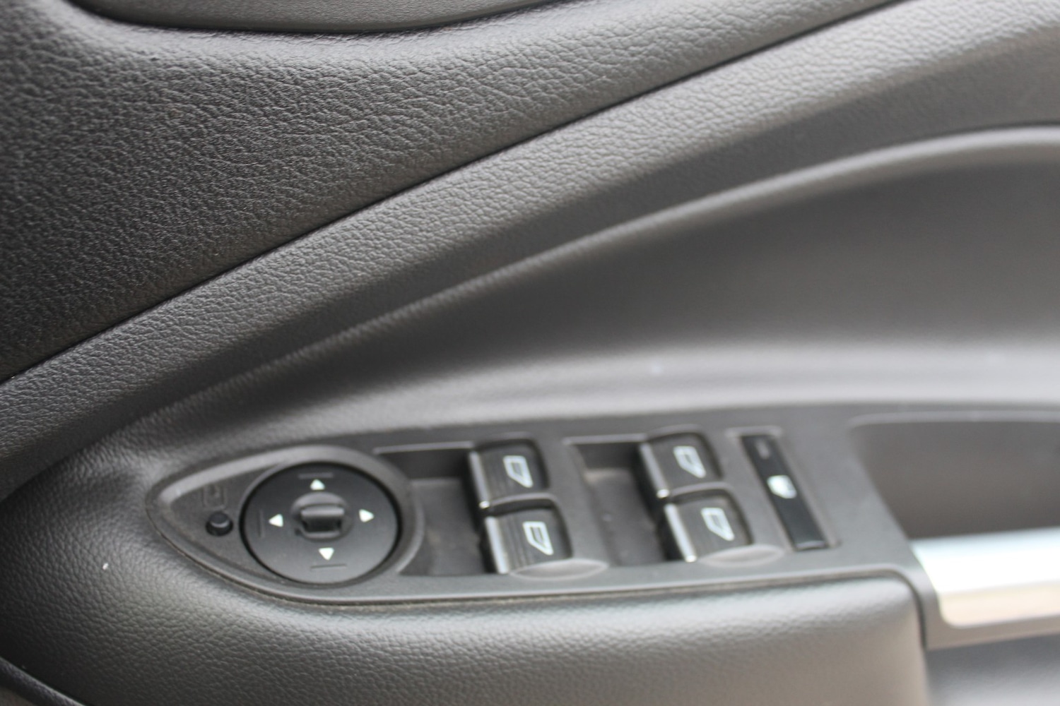 Used Ford Kuga 2015 for sale - 76605891: Photo 30