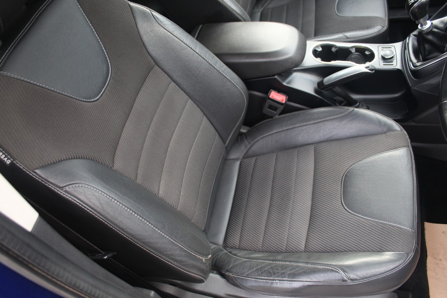 Used Ford Kuga 2015 for sale - 76605891: Photo 32