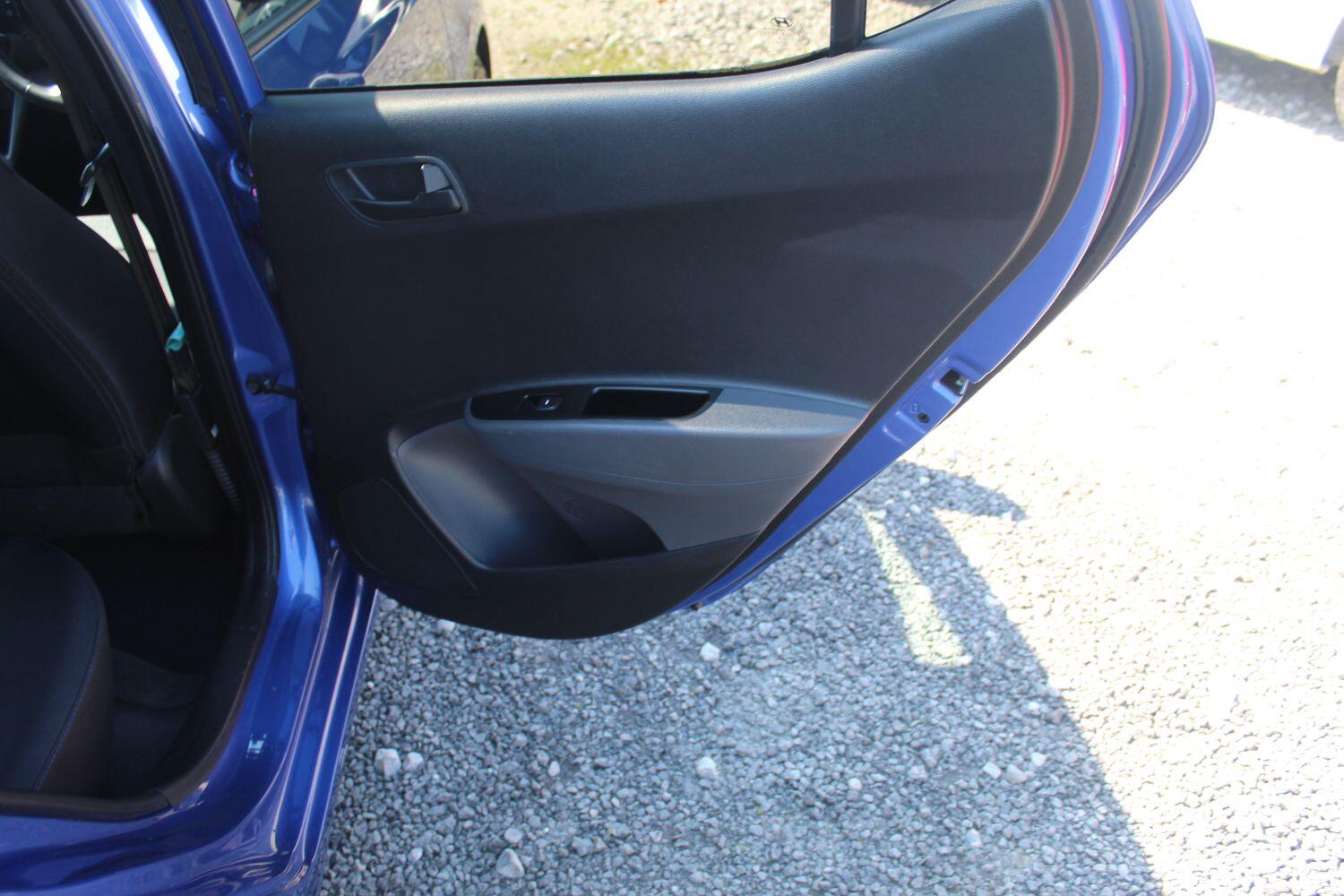 Used Hyundai i10 2018 for sale - 76794259: Photo 19