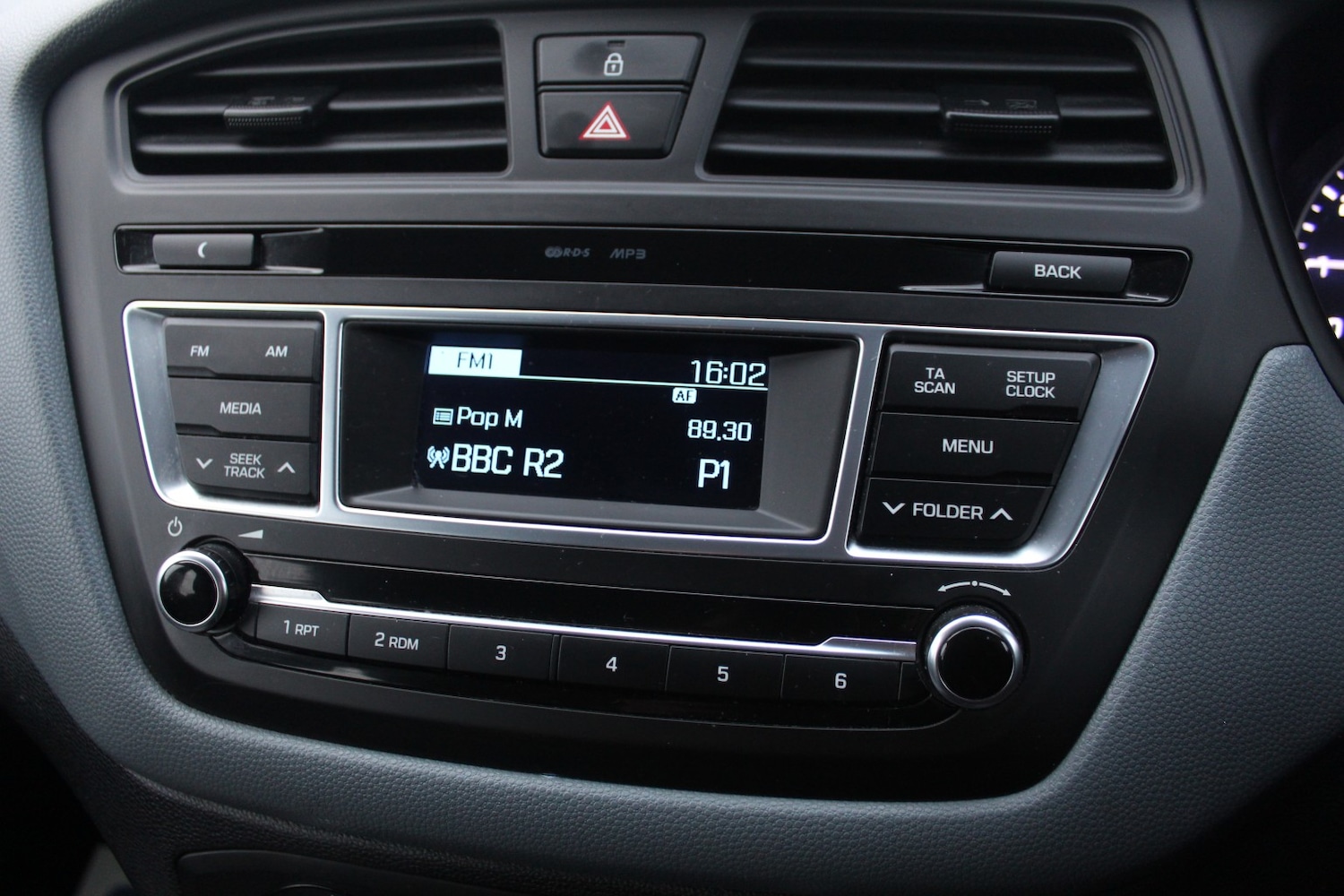 Used Hyundai i20 2015 for sale - 77409581: Photo 17