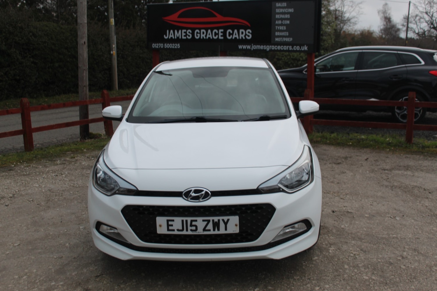 Used Hyundai i20 2015 for sale - 77409581: Photo 2