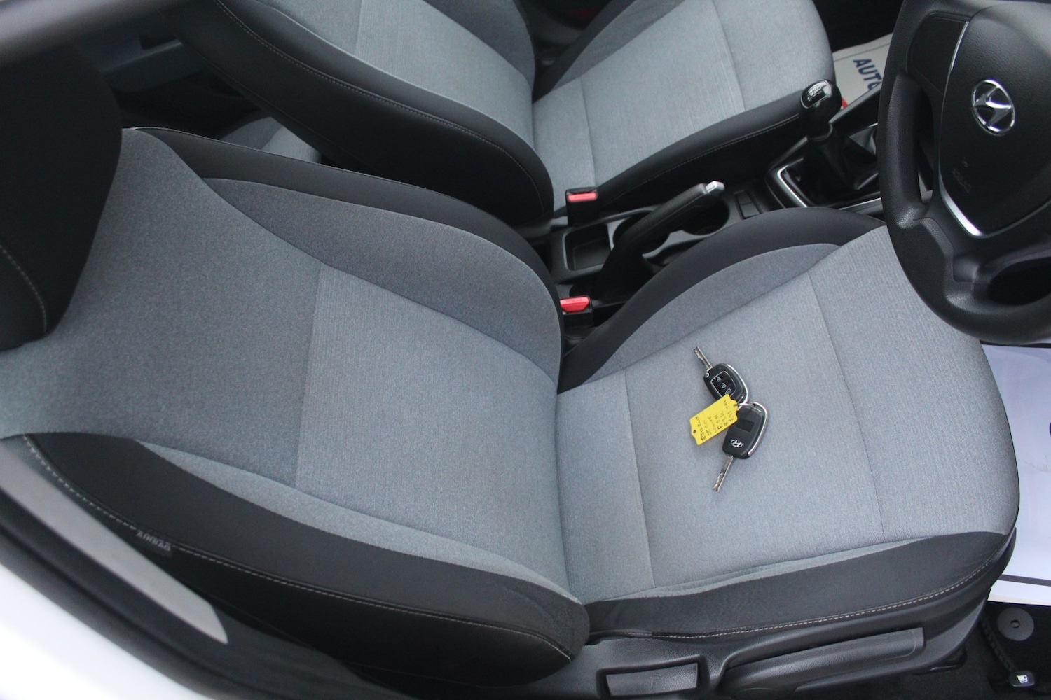 Used Hyundai i20 2015 for sale - 77409581: Photo 24