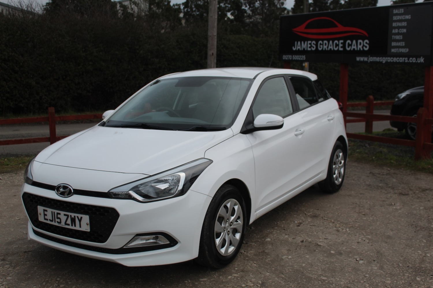Used Hyundai i20 2015 for sale - 77409581: Photo 3