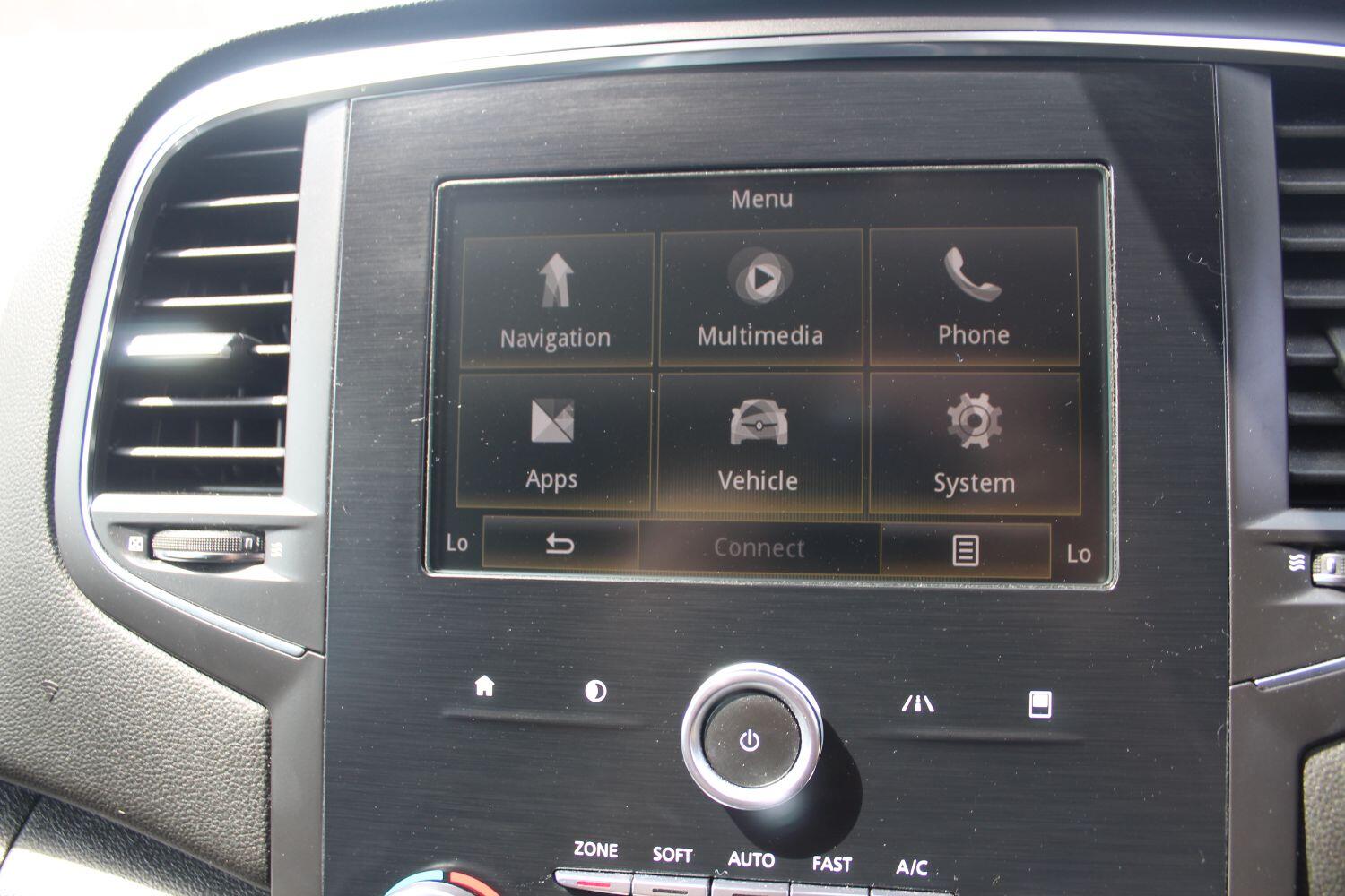 Used Renault Megane 2017 for sale - 76605797: Photo 14