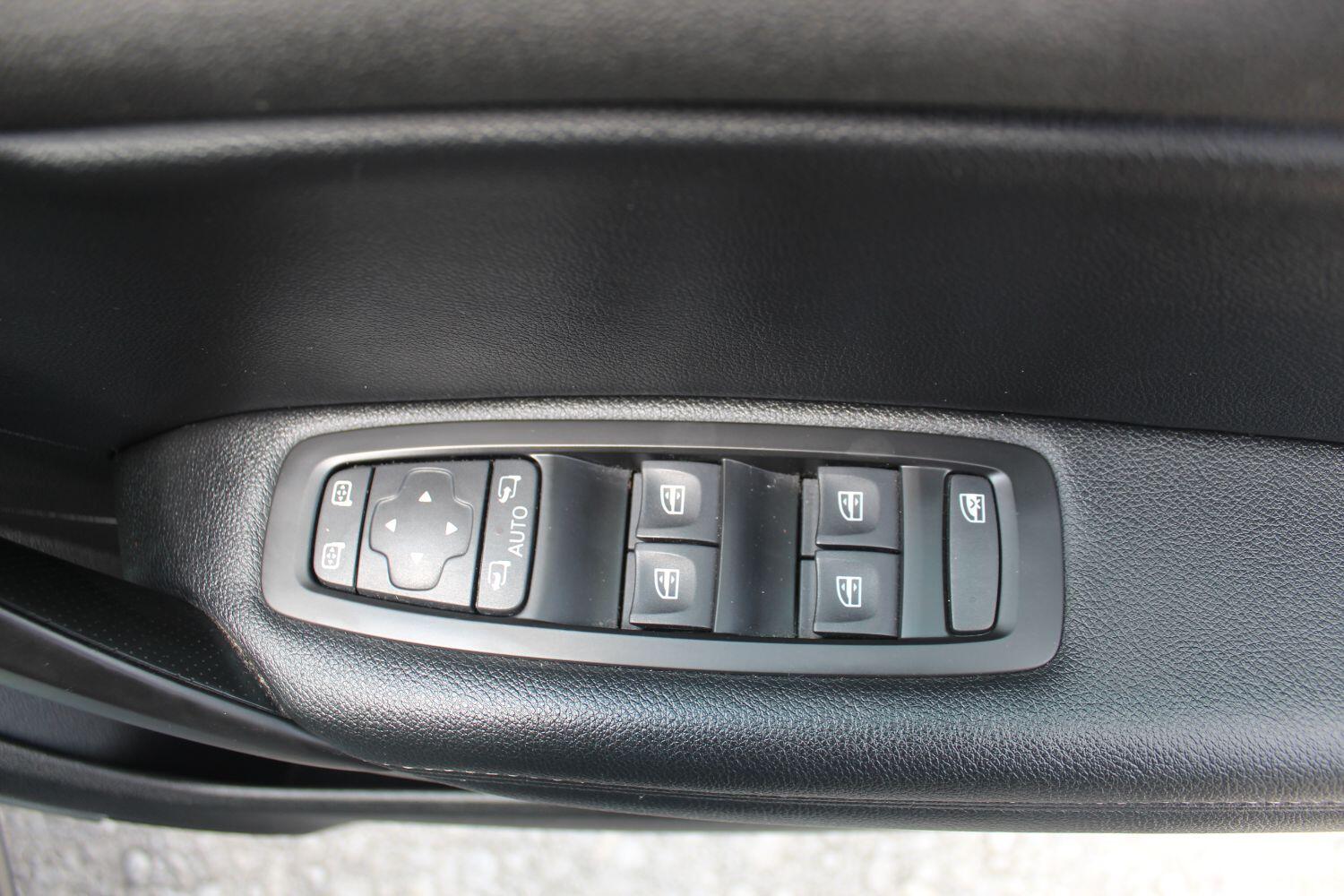 Used Renault Megane 2017 for sale - 76605797: Photo 15