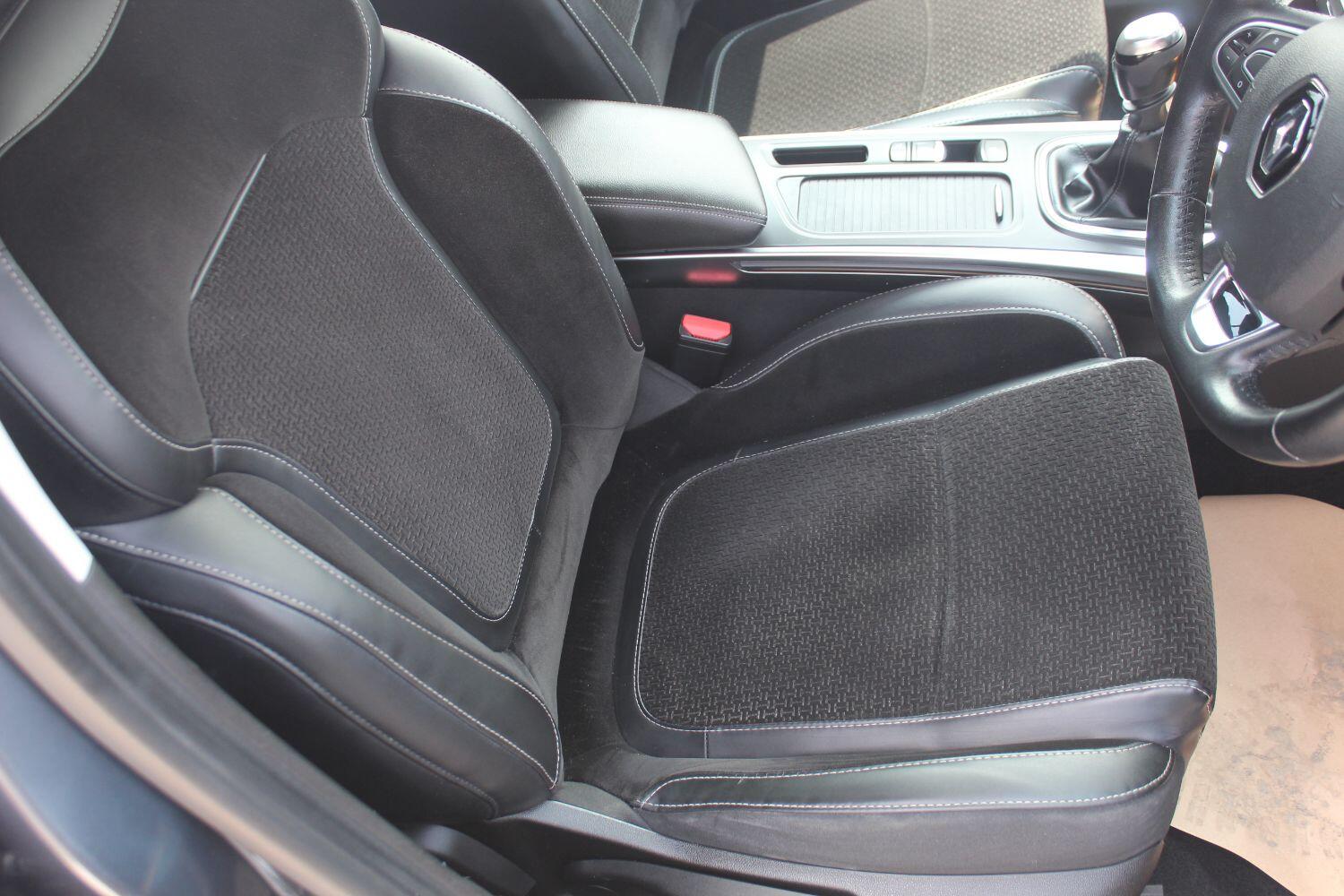 Used Renault Megane 2017 for sale - 76605797: Photo 26