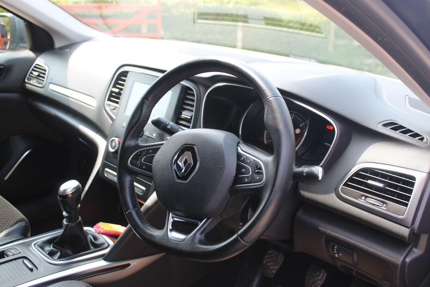 Used Renault Megane 2017 for sale - 76605797: Photo 27