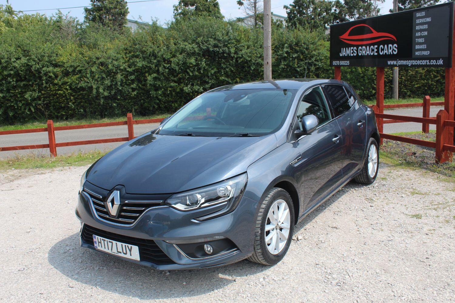 Used Renault Megane 2017 for sale - 76605797: Photo 3