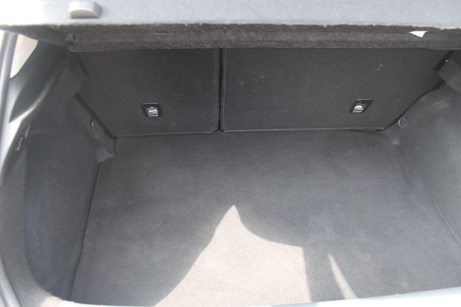 Used Renault Megane 2017 for sale - 76605797: Photo 30