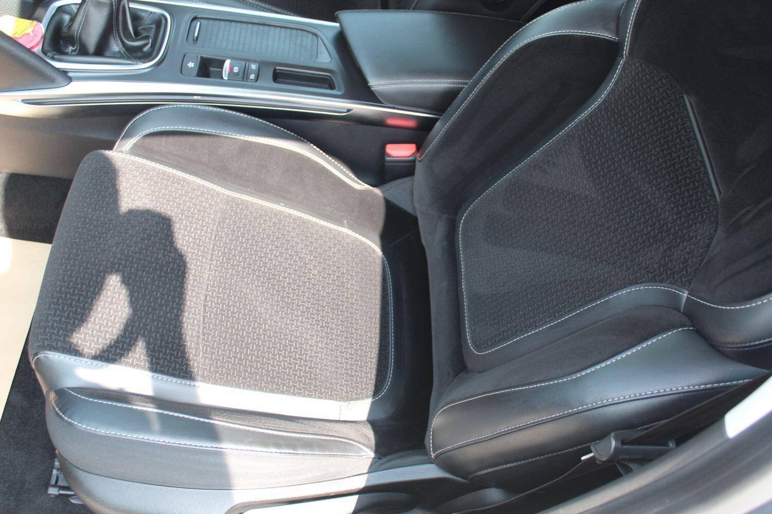 Used Renault Megane 2017 for sale - 76605797: Photo 36