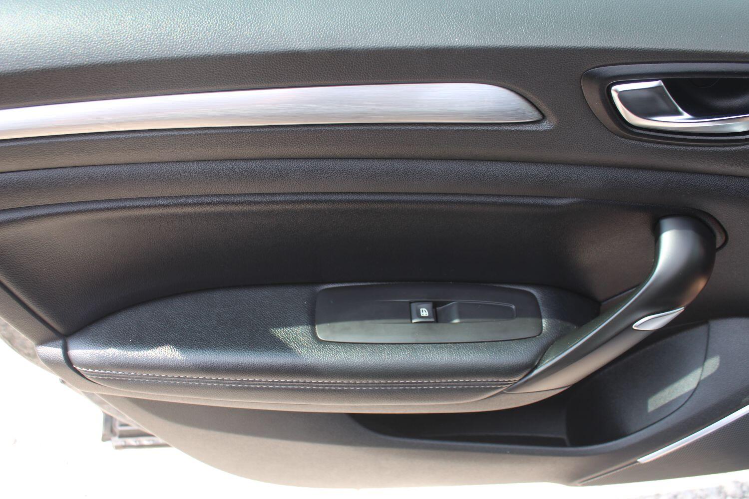 Used Renault Megane 2017 for sale - 76605797: Photo 37