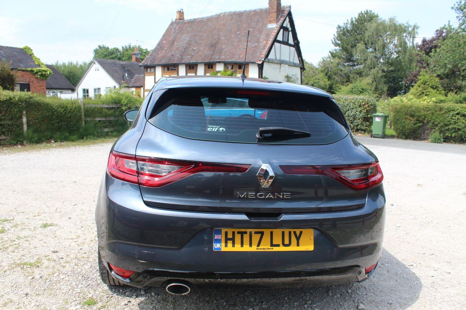Used Renault Megane 2017 for sale - 76605797: Photo 6