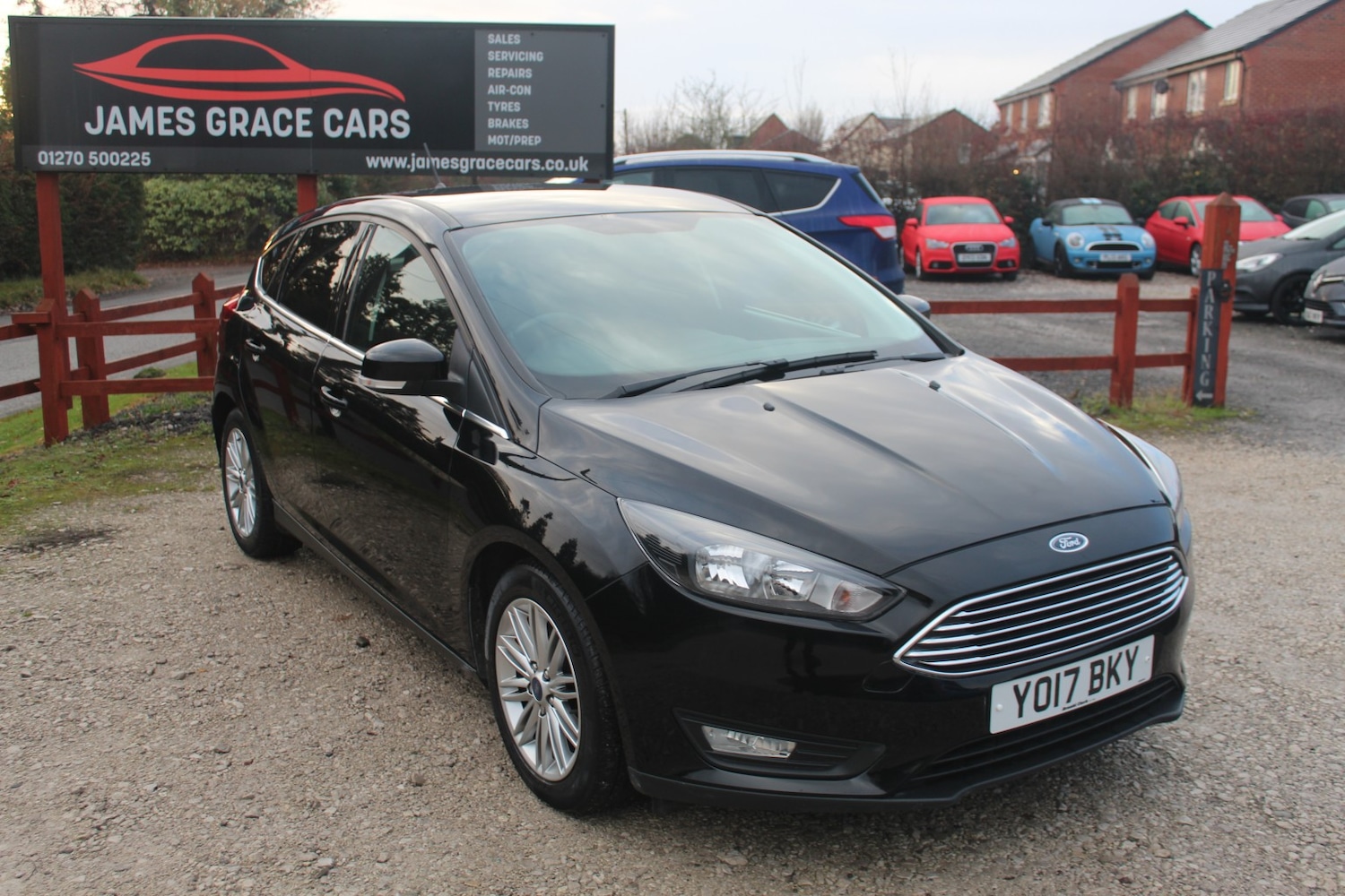 Used Ford Focus 2017 for sale - 76830376: Photo 1