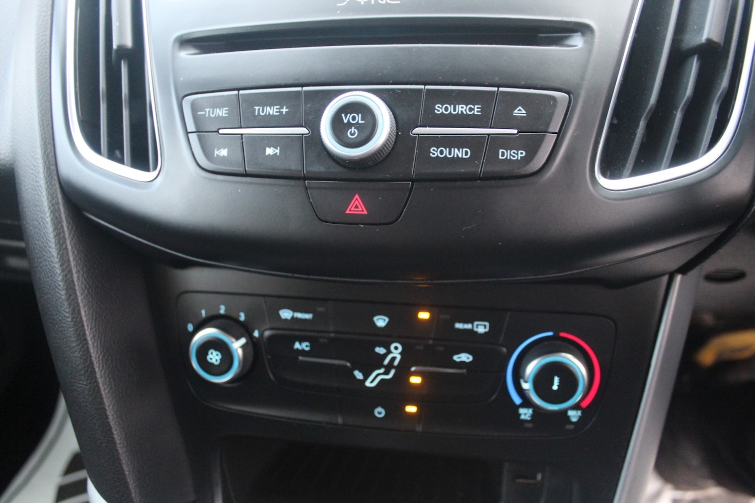 Used Ford Focus 2017 for sale - 76830376: Photo 16