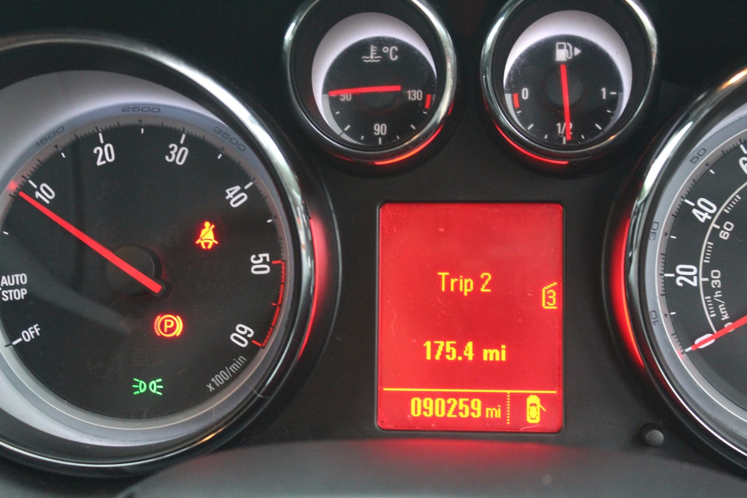 Used Vauxhall Astra 2011 for sale - 77033077: Photo 12