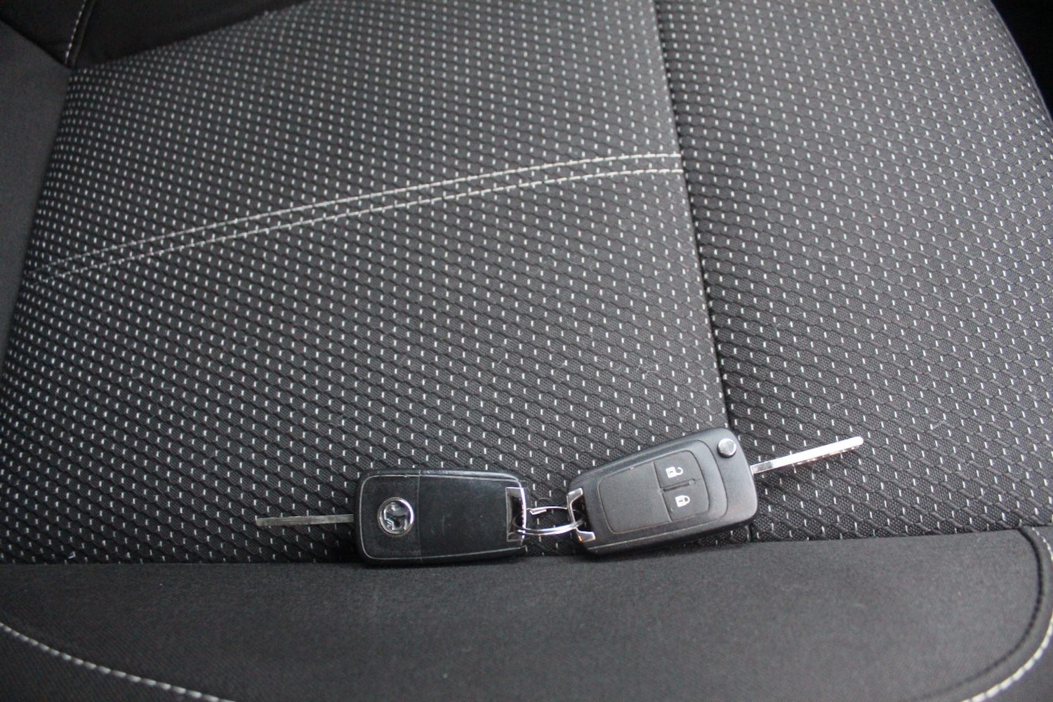 Used Vauxhall Astra 2011 for sale - 77033077: Photo 16