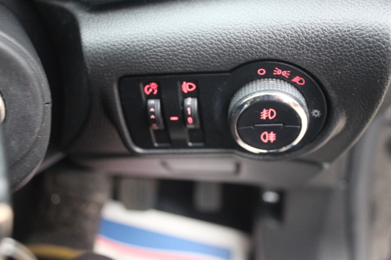 Used Vauxhall Astra 2011 for sale - 77033077: Photo 17