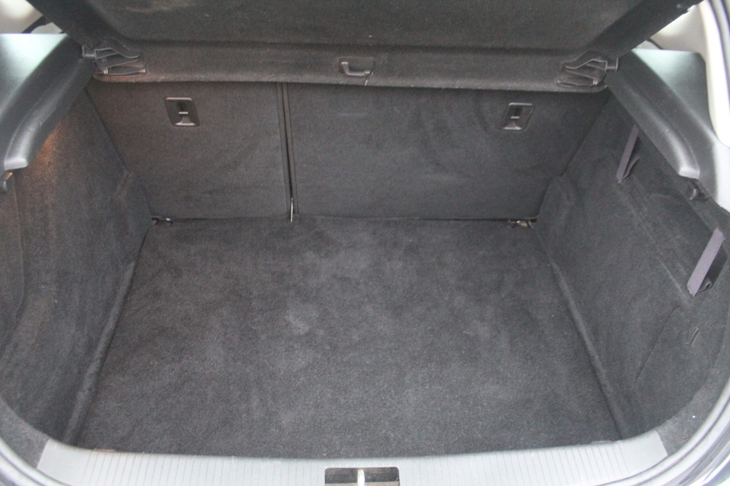 Used Vauxhall Astra 2011 for sale - 77033077: Photo 26