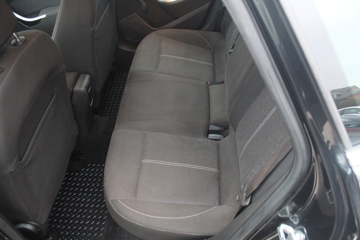 Used Vauxhall Astra 2011 for sale - 77033077: Photo 27