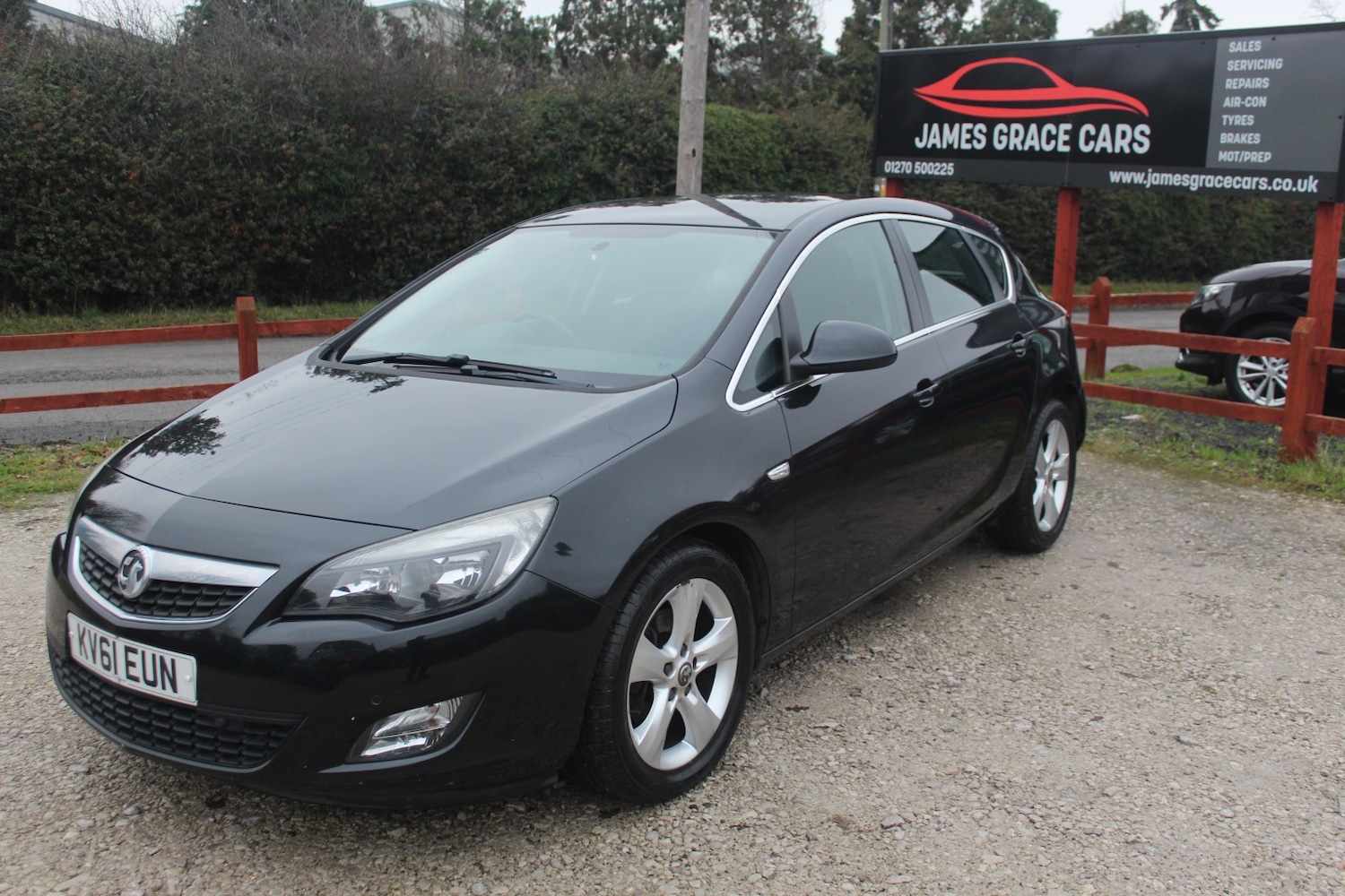 Used Vauxhall Astra 2011 for sale - 77033077: Photo 3