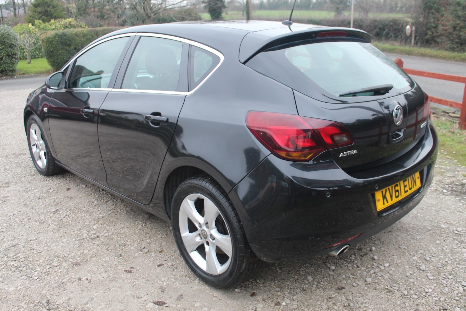 Used Vauxhall Astra 2011 for sale - 77033077: Photo 5