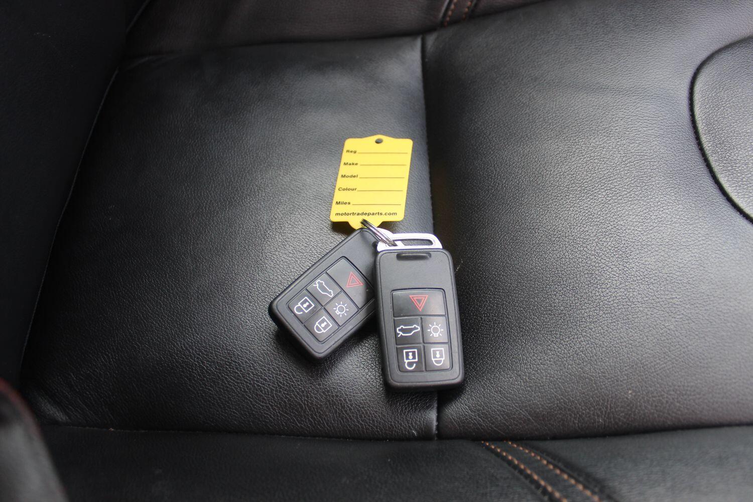 Used Volvo V40 2016 for sale - 77264386: Photo 19