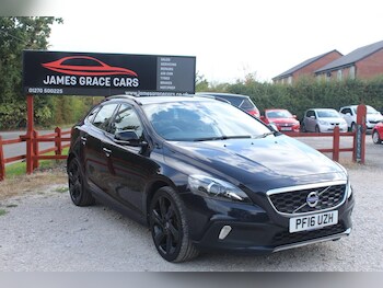 Used Volvo V40 2016 for sale - 77264386: Photo