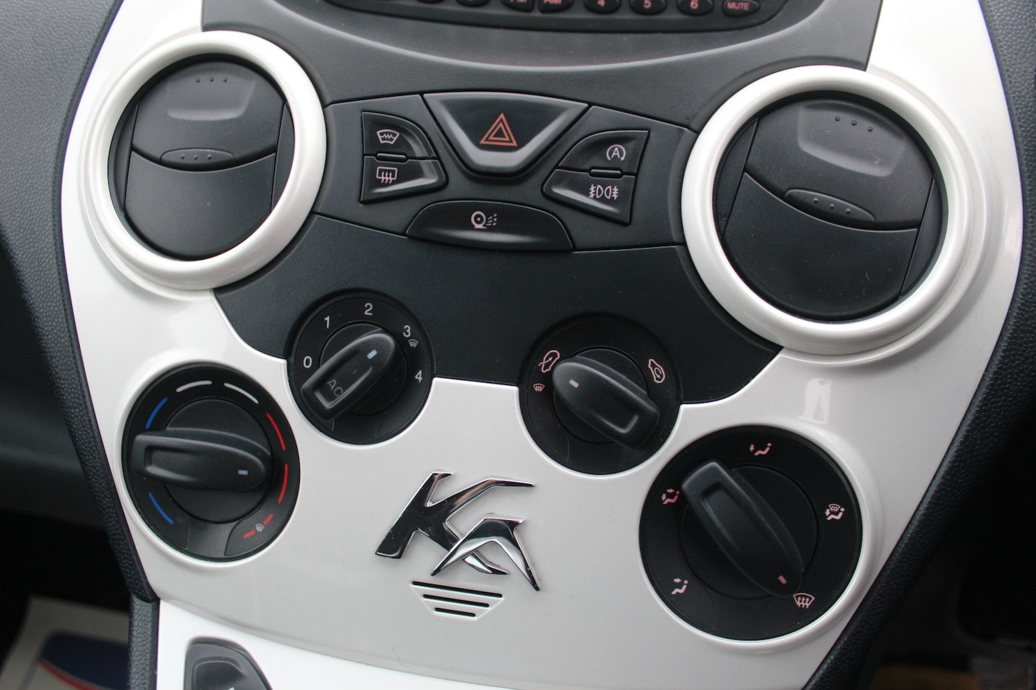 Used Ford Ka 2015 for sale - 77289201: Photo 13