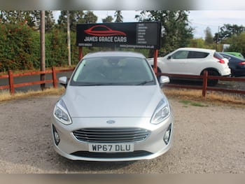 Used Ford Fiesta 2017 for sale - 79656325: Photo